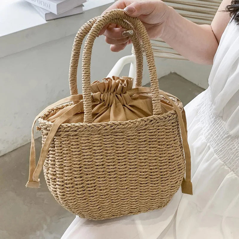 Sac sceau en paille tressée