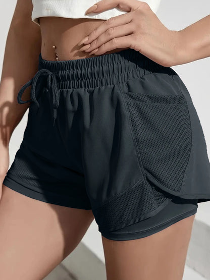 Short de sport élastique pour femmes, short avec poches, faux Leggings de Yoga deux pièces pour course et entraînement
