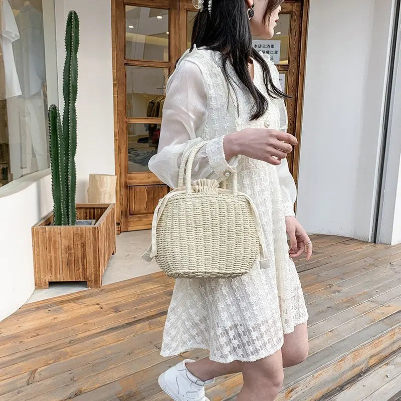 Sac sceau en paille tressée