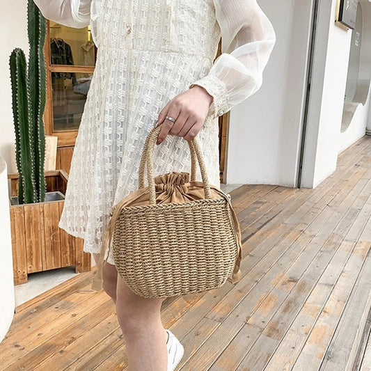 Sac sceau en paille tressée