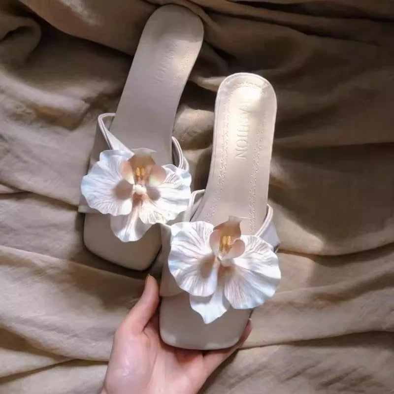 Sandales fleurs