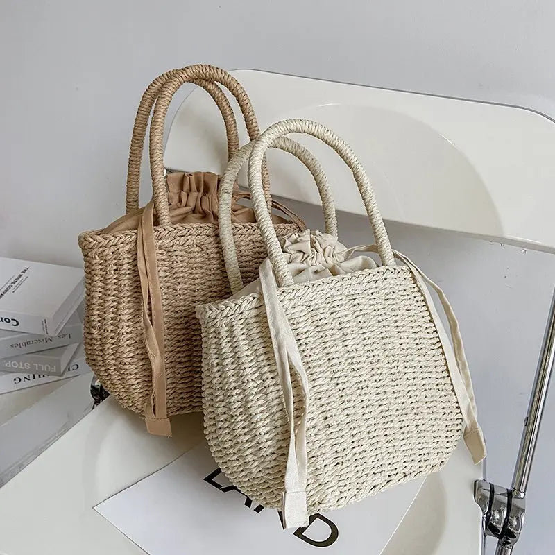 Sac sceau en paille tressée